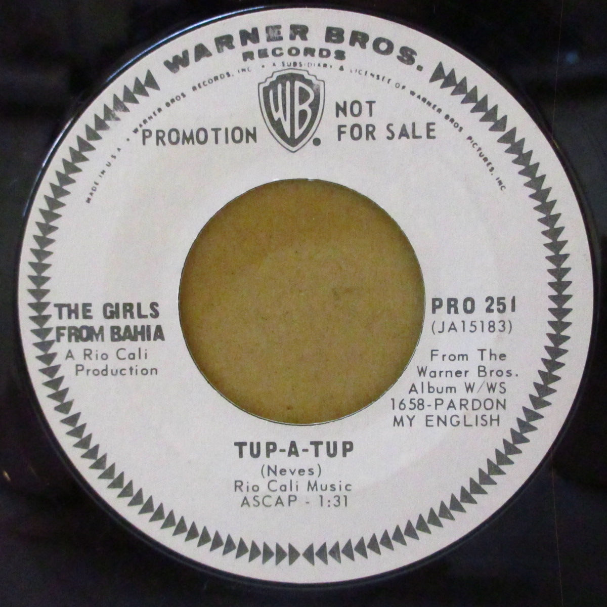 GIRLS FROM BAHIA, THE (ザ・ガールズ・フロム・バイーア) - Tup-A-Tup / Bye, Bye Blackbird (US '67 プロモ・白ラベ7インチ+カンパニースリーブ)ダバダバ〜スキャット・ボサノヴァ!