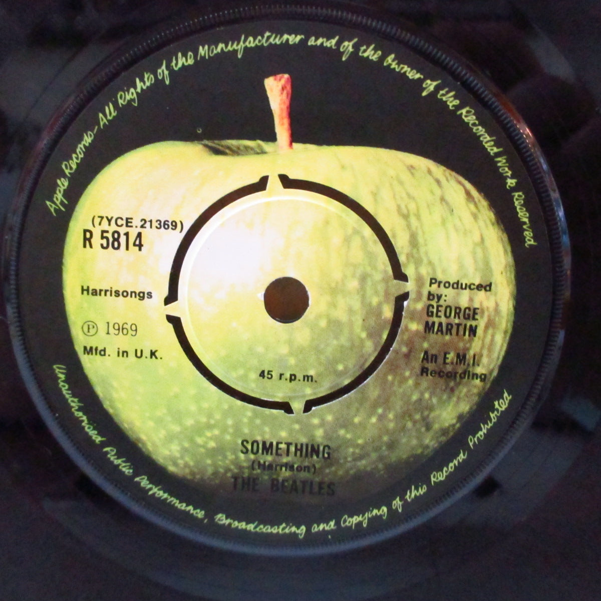 BEATLES (ビートルズ) - Something (UK '69 オリジナル「ライト(薄)アップル紙ラベ・ラウンドセンター」 7インチ+アップル黒ダイカットスリーブ)