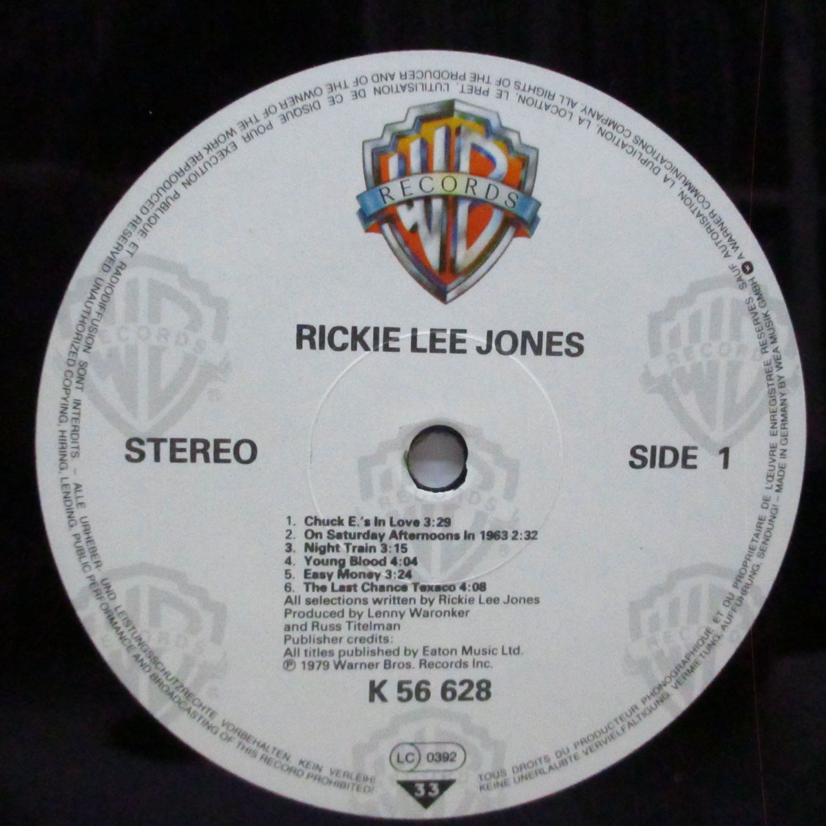 RICKIE LEE JONES (リッキー・リー・ジョーンズ) - Rickie Lee Jones (1st) (EU 80's 再発 LP/バーコード無し光沢ジャケ)