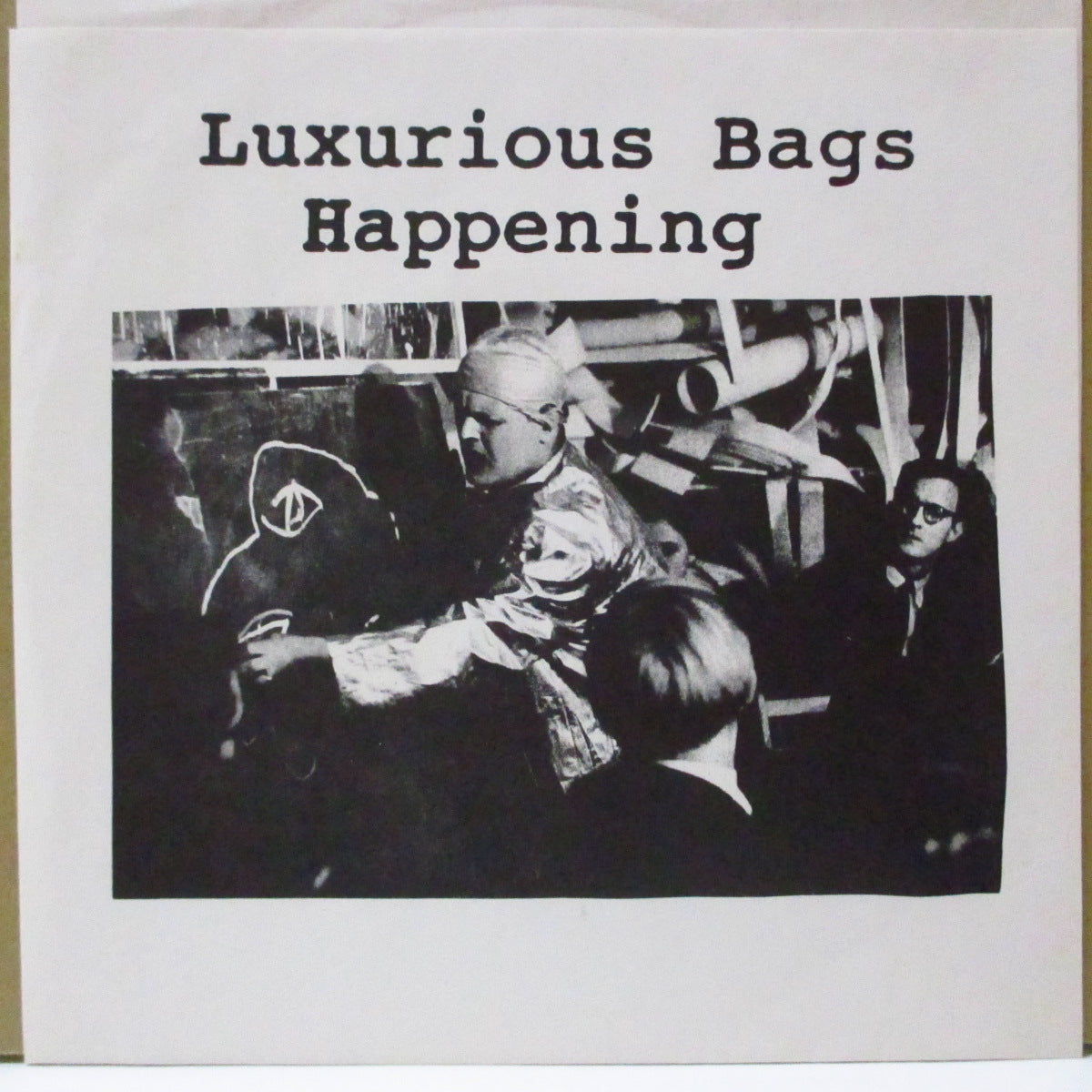LUXURIOUS BAGS (ラグジュリアス・バッグス) - Happening (US 400枚限定「黒盤」 7インチ+ナンバリング入りマットソフト紙ジャケ) '91年EP