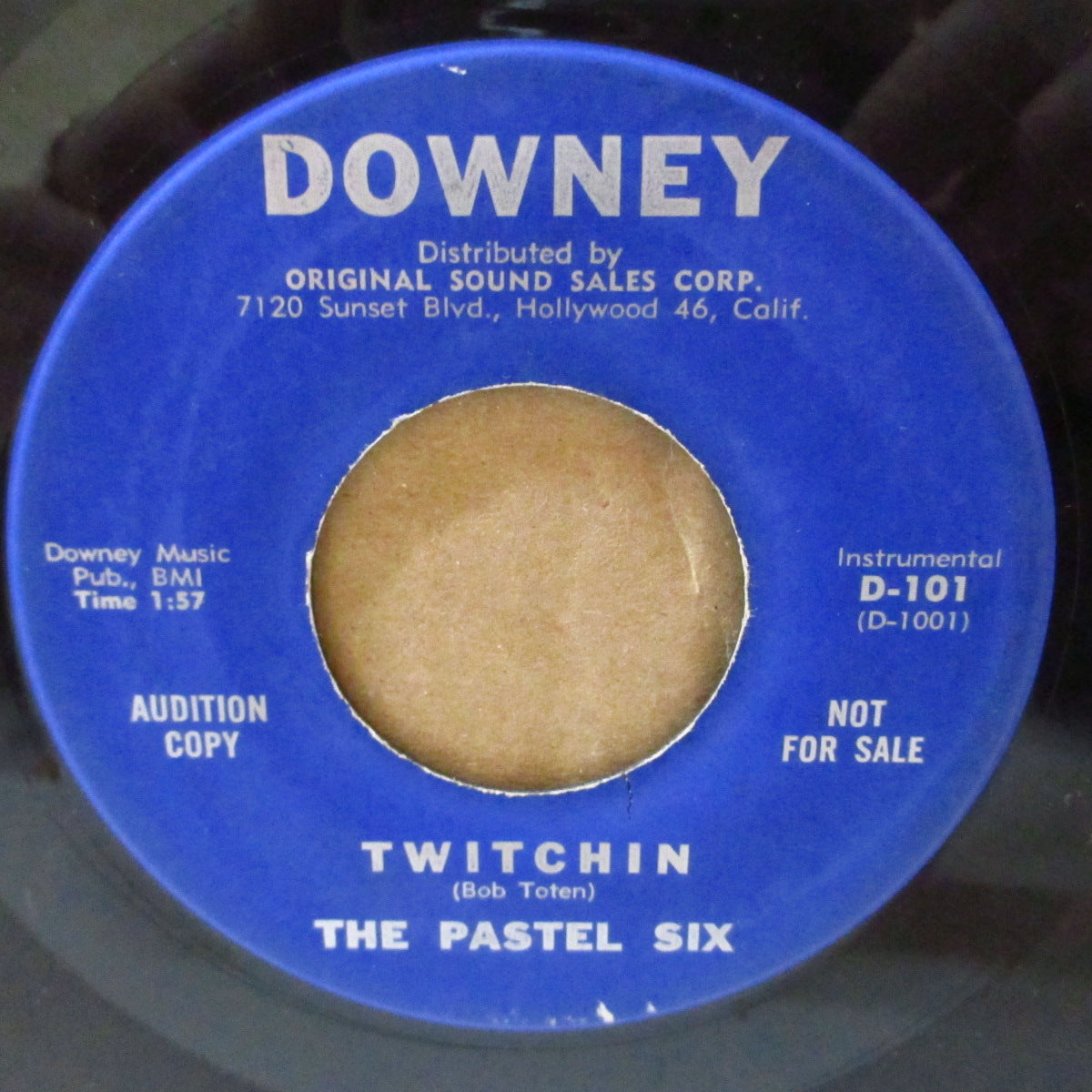 PASTEL SIX (パステル・シックス) - Twitchin / Wimo Stomp (US '62 プロモ・クレジット・ラベ 7インチ)ロッキン・サーフ・ティティシェイク!