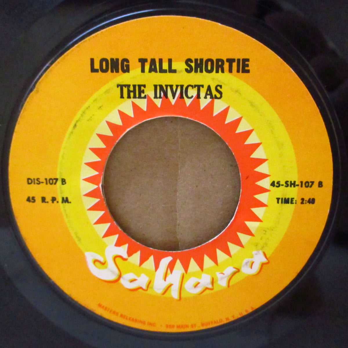 INVICTAS, THE (ジ・インヴィクタス) - ( Let's Dance ) The Hump (US '66 再発カラー・ラベ・インチ)爆発的イケイケ・ズンドコ・ガレージ・パンク名曲!