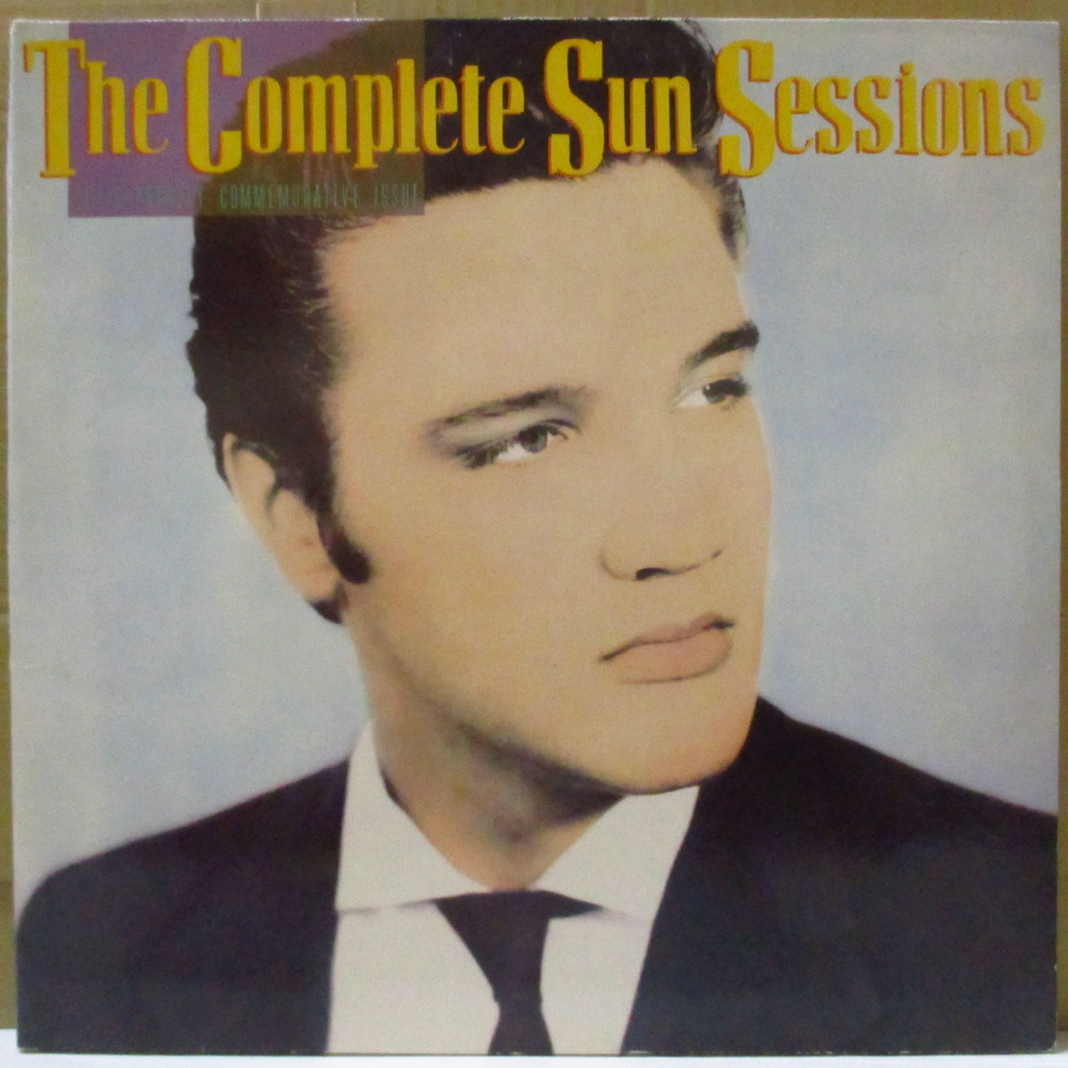 ELVIS PRESLEY (エルヴィス・プレスリー) - The Complete Sun Sessions (EU '87 オリジナル「円形銀ロゴ・ラベ 」LPx2枚組/光沢見開きジャケ)Sun社コンプリート収録全33曲