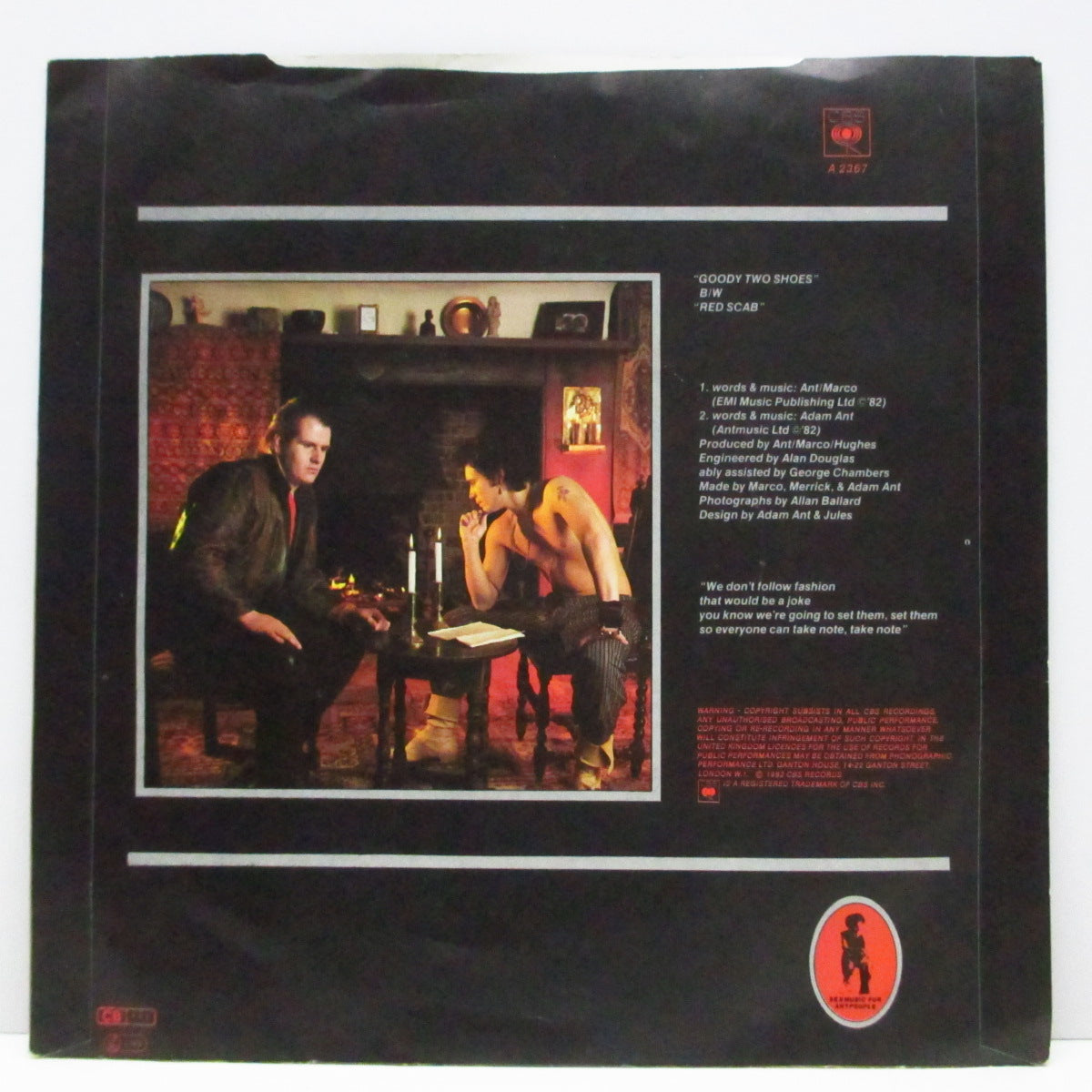 ADAM AND THE ANTS (アダム・アンド・ジ・アンツ) - Goody Two-Shoes (UK '82 再発プララベ「フラットセンター」7"+光沢ソフト紙ジャケ)