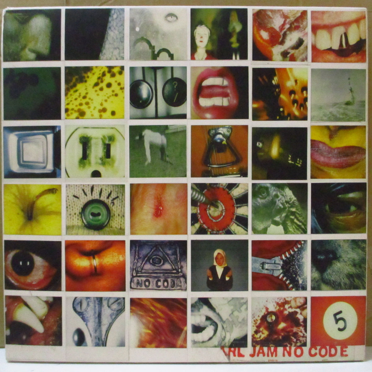 PEARL JAM (パール・ジャム) - No Code (US オリジナル LP+ソフト紙インナー, "C"固紙インサートセット/レアステッカー付き光沢4面見開きジャケ) '96年4thアルバム