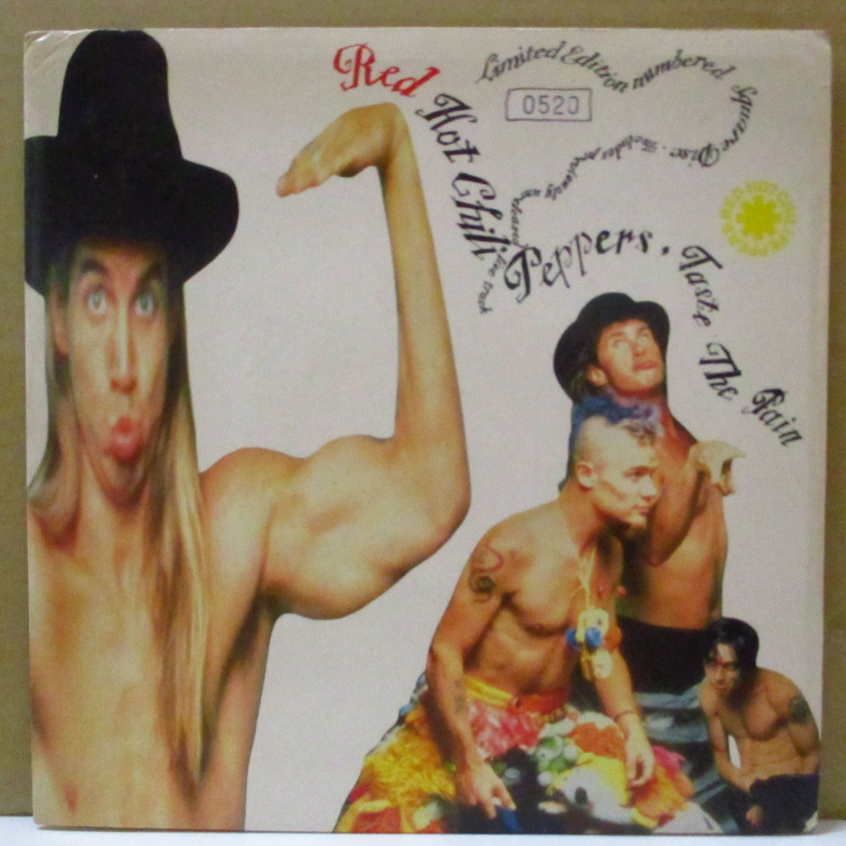RED HOT CHILI PEPPERS (レッド・ホット・チリ・ペッパーズ) - Taste The Pain (UK '90 限定正方形シェイプト3曲入り 7インチ+ナンバリング入り光沢固紙ジャケ付き)
