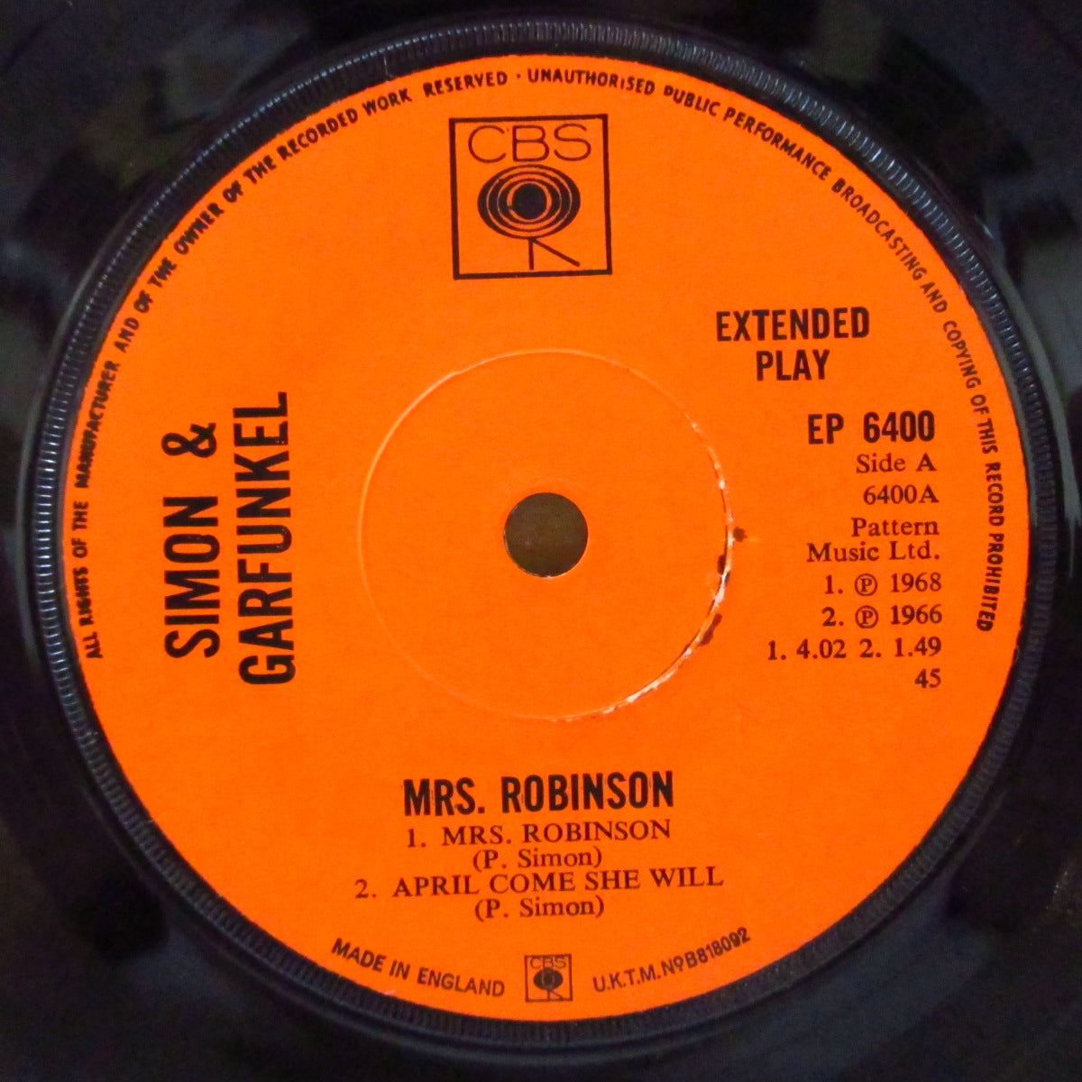 SIMON & GARFUNKEL (サイモン&ガーファンクル) - Mrs. Robinson (UK '68 オリジナル「フラットセンター」4曲入り 7インチ+表面コーティングジャケ)