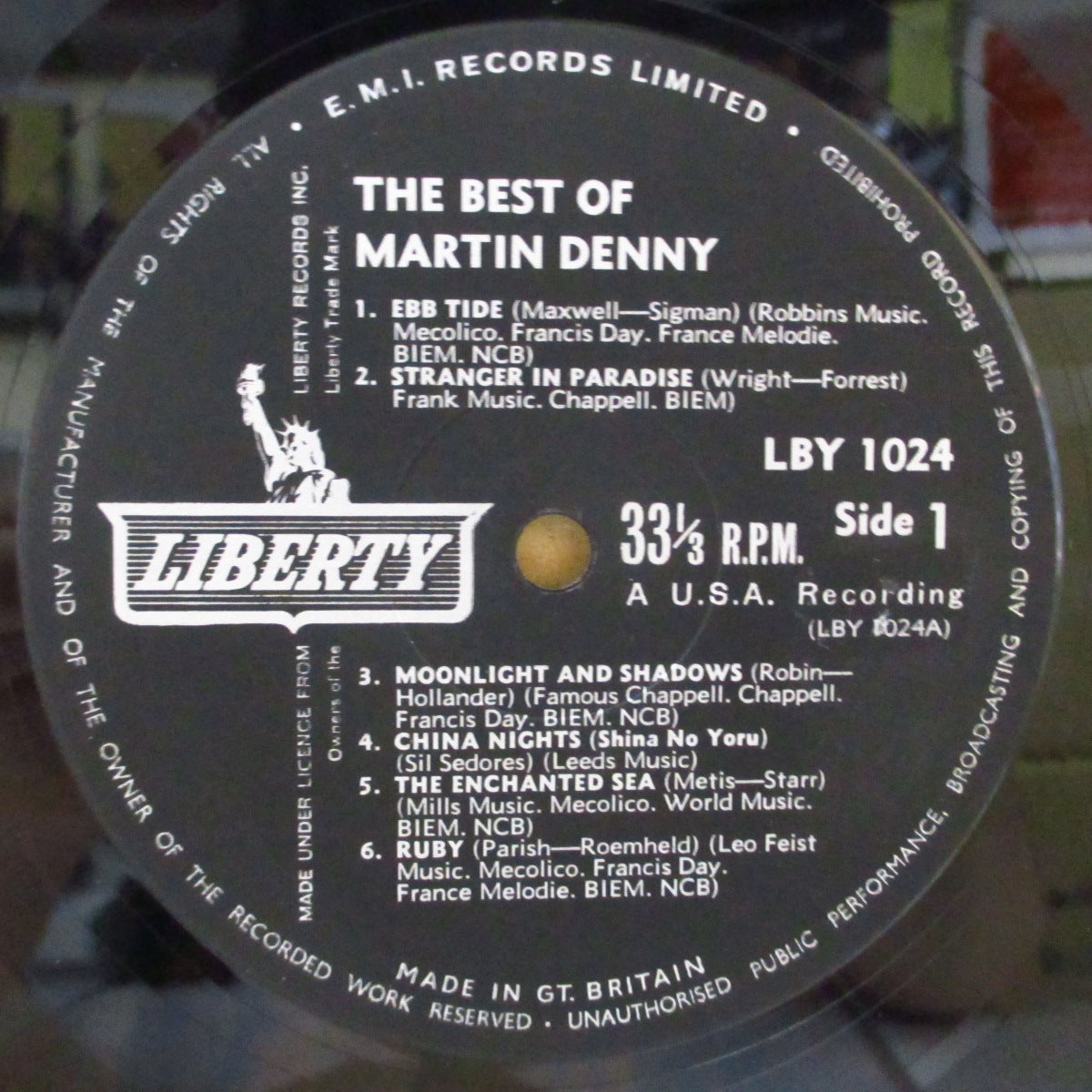 MARTIN DENNY (マーティン・デニー) - The Best Of Martin Denny (UK オリジナル・モノラル LP/表面コーティング3面折り返しジャケ)