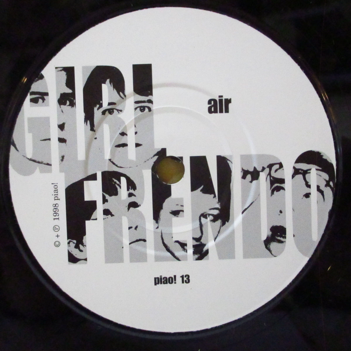 GIRLFRENDO (ガールフレンド)  - Air +2 (UK '98 オリジナル3曲入り 7インチ+光沢固紙ジャケ)