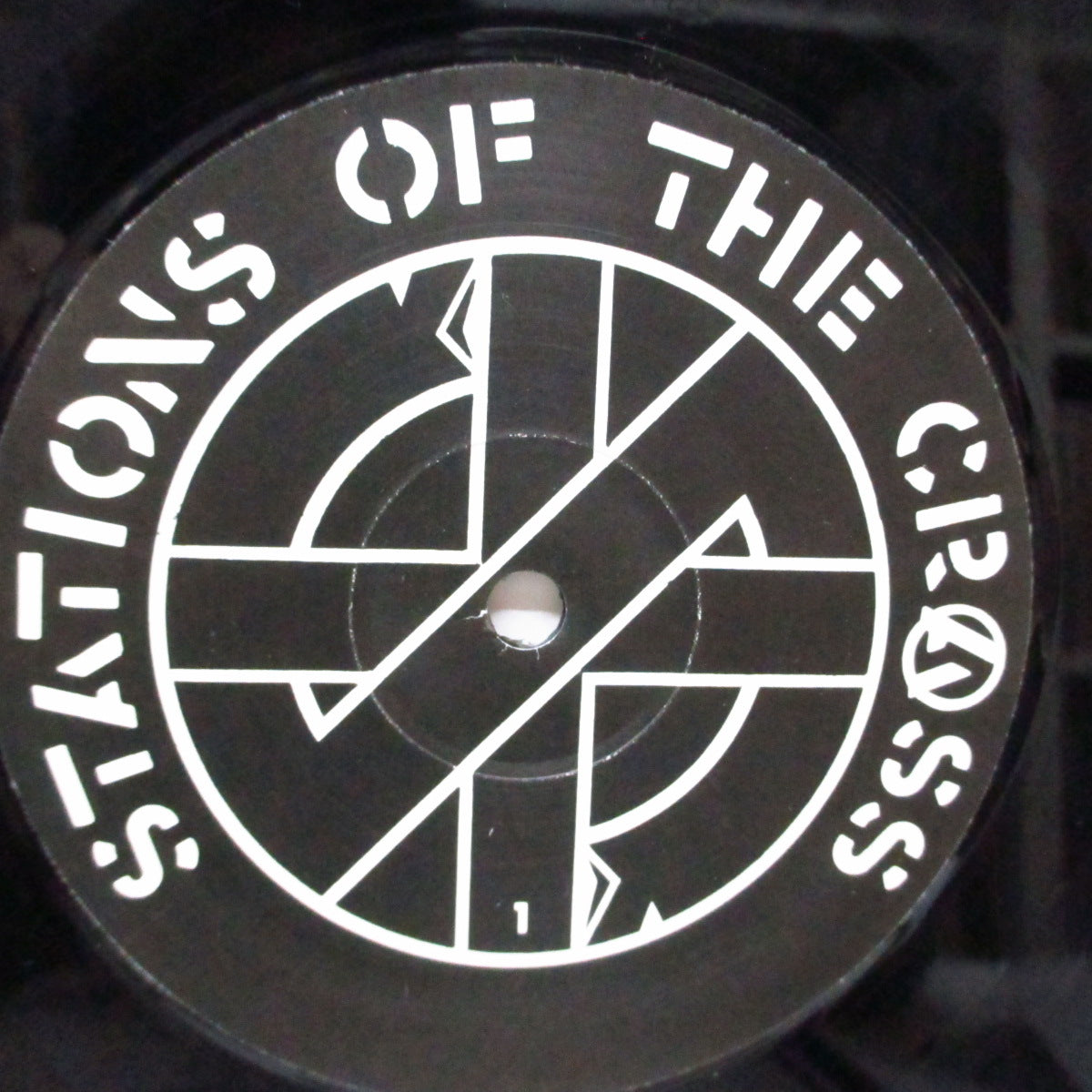 CRASS (クラス)  - Stations Of The Crass (UK 90's 再発 2xLP/価格表記の無いポスタージャケ）
