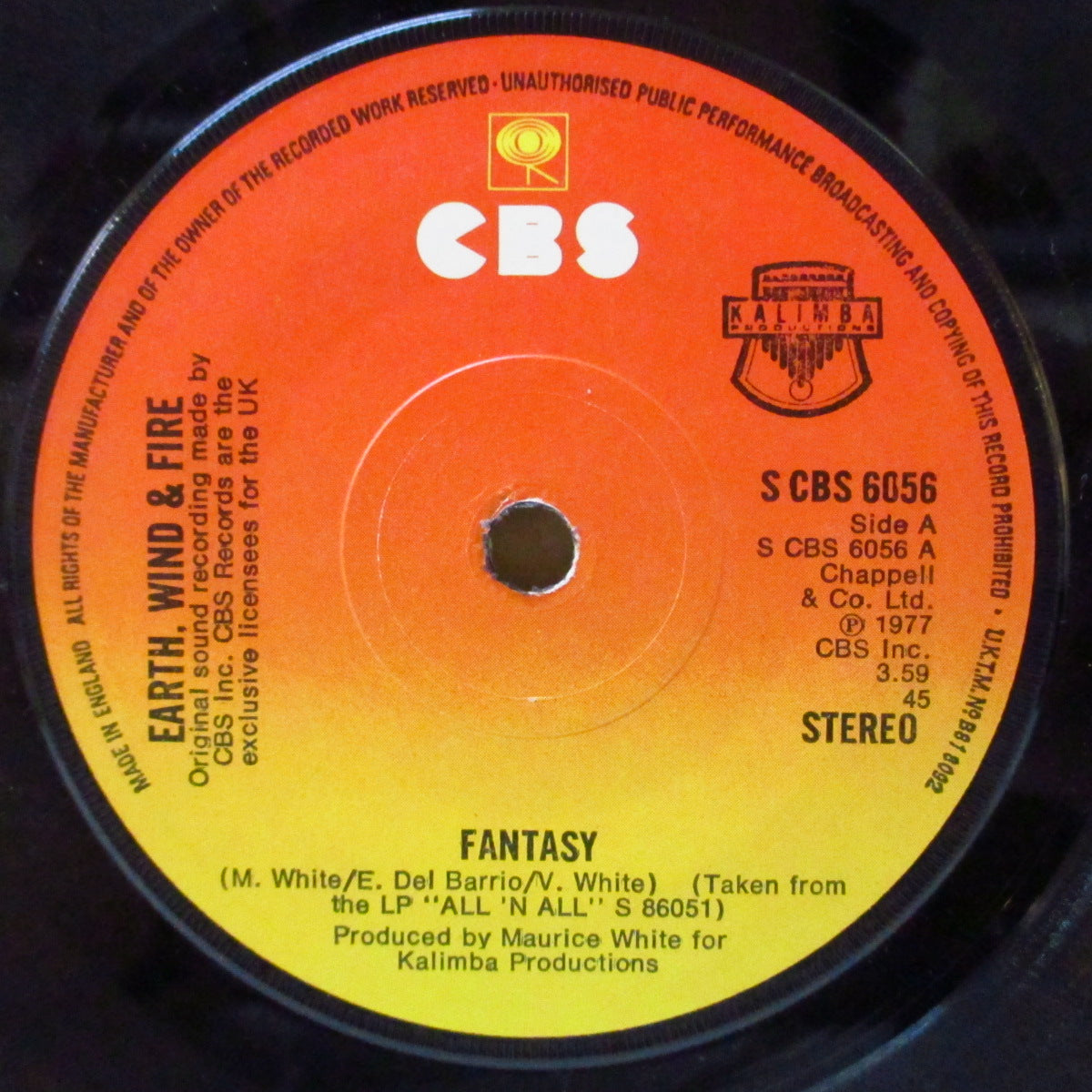 EARTH, WIND & FIRE  (アース・ウィンド・アンド・ファイアー)  - Fantasy (UK '78 オリジナル  7インチ)ディスコ・クラシック！