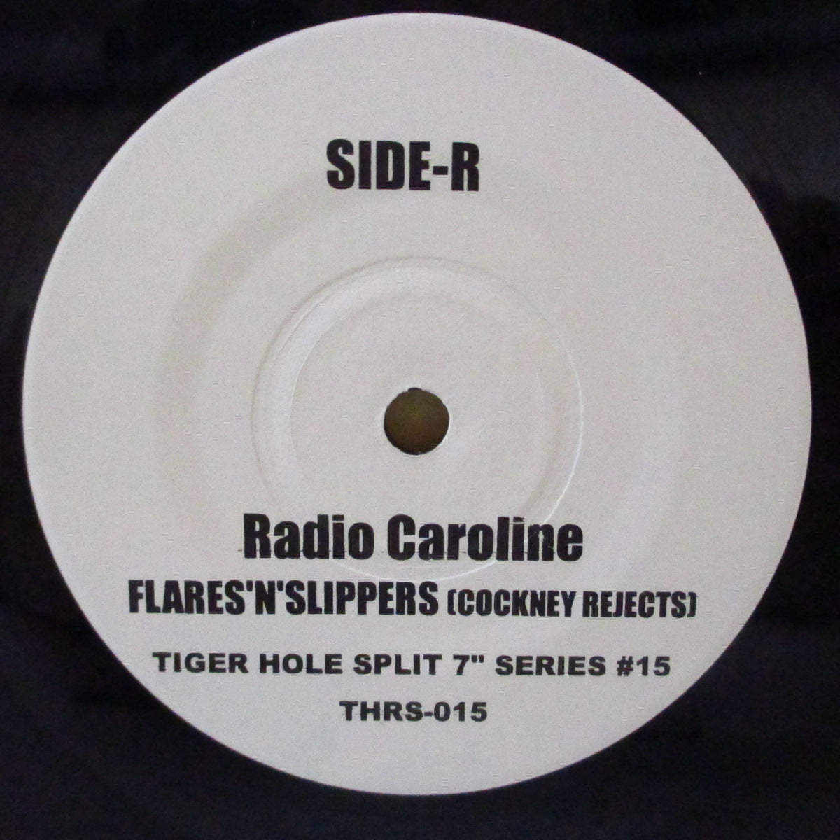 RADIO CAROLINE / TURN-TABLES, THE (レディオ・キャロライン / ザ・ターンテーブルス)  - S.T. <Split Single> (Japan '04 500枚限定オリジナル スプリット 7インチ/赤&黒・光沢ソフト紙ジャケ) 