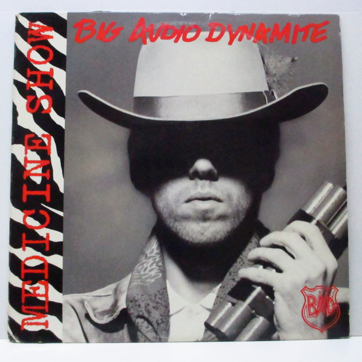 BIG AUDIO DYNAMITE (ビッグ・オーディオ・ダイナマイト)  - Medicine Show : U.S.Remix +2 (US オリジナル 12") UK盤とはジャケ違い！