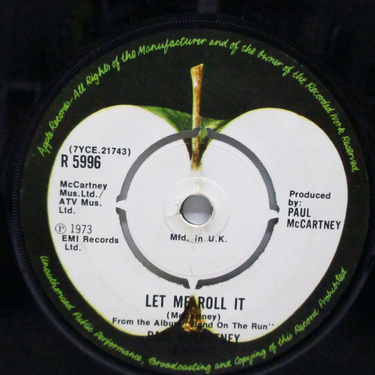 PAUL McCARTNEY & WINGS (ポール・マッカートニー & ウイングス)  - Jet (UK オリジナル「ラウンドセンター」7"+黒カンパニースリーブ)