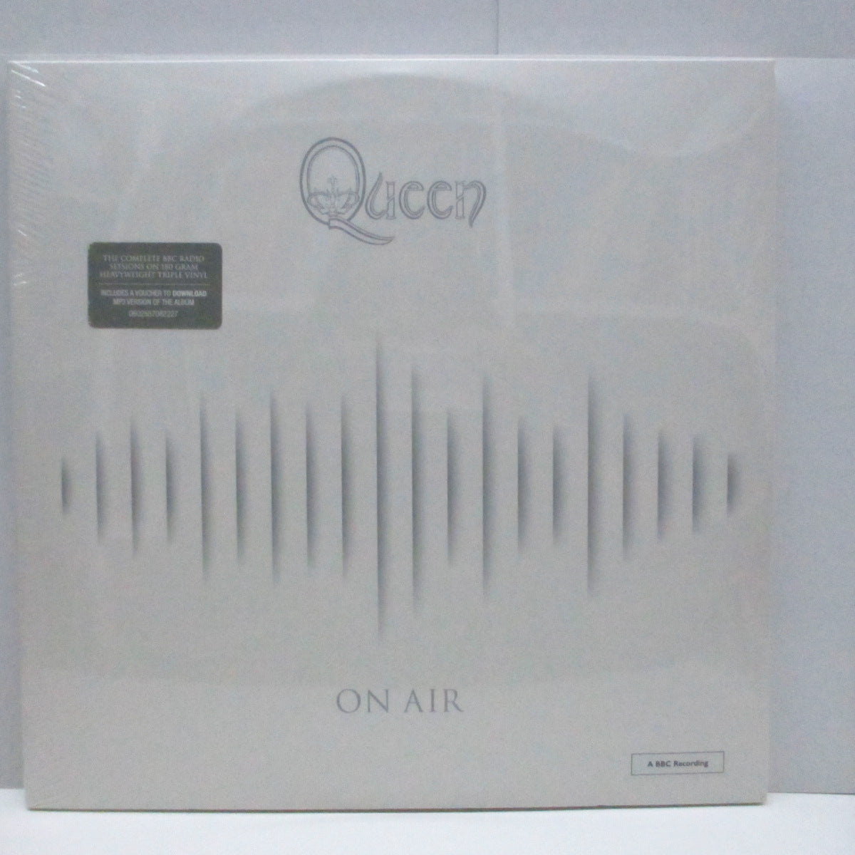 QUEEN (クイーン)  - On Air (UK-EU Orig.3x180g LP+Inner/2 Stickered Tri-Fold CVR-New)