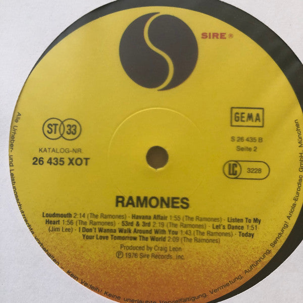 RAMONES (ラモーンズ) - S.T. [1st]  (German 限定リプロ再発 LP / New) '76年ファーストアルバム！